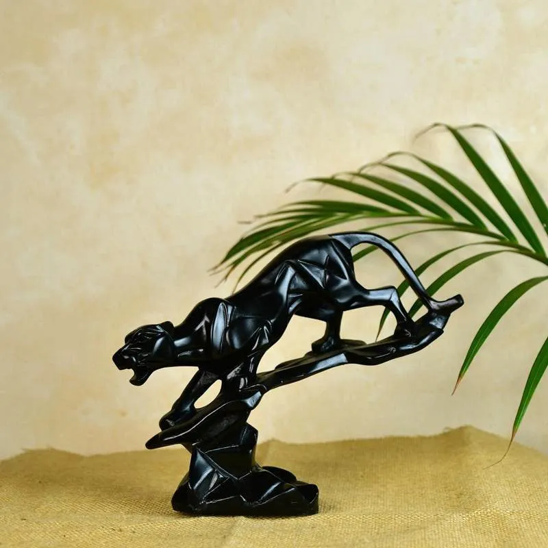 Panther Vista Showpiece media 1