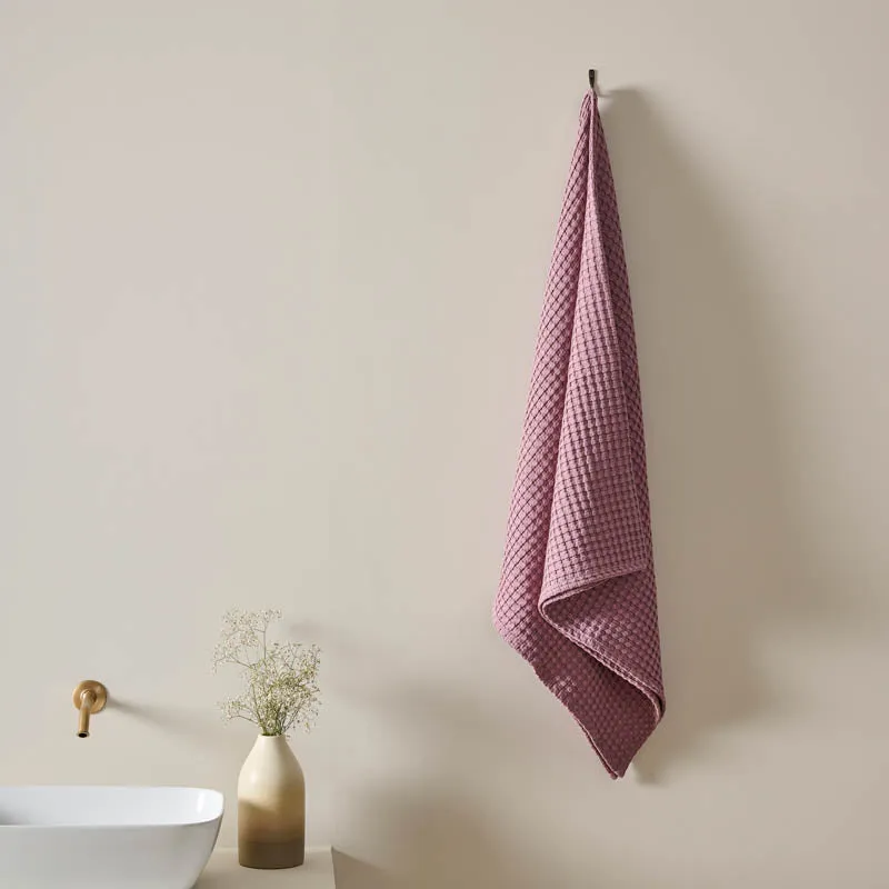 Fluffy Waffle Bath Towel (Purple) media 1