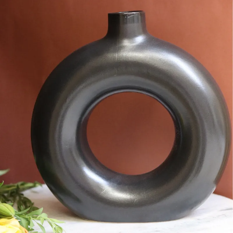 Donut Dalo Vase (Black) - Set Of Two media 3