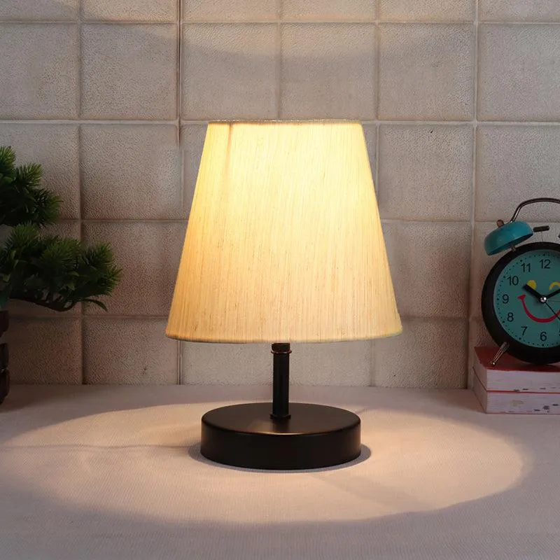 Otravo Fabric Table Lamp - White media 1