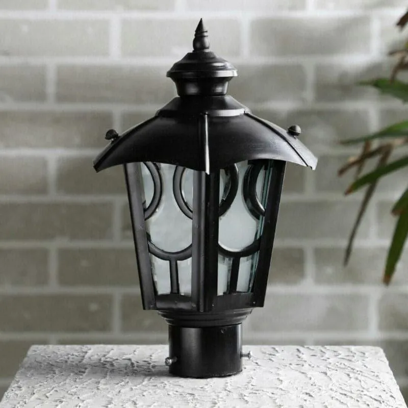 Easton Gate Lamp media 3