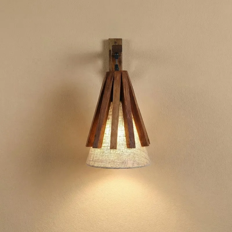 StripePulse Wooden Wall Lamp - Brown media 9
