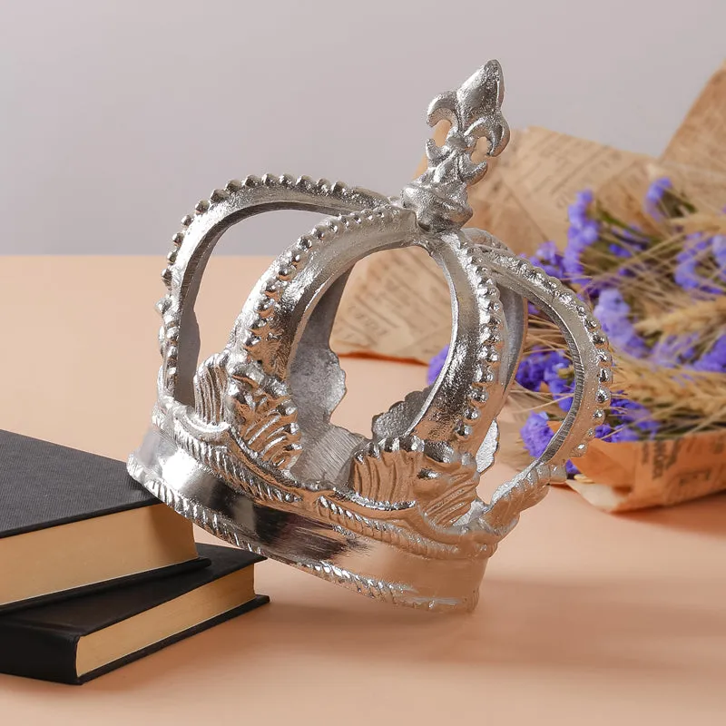 Crowned Silver Showpiece media 3