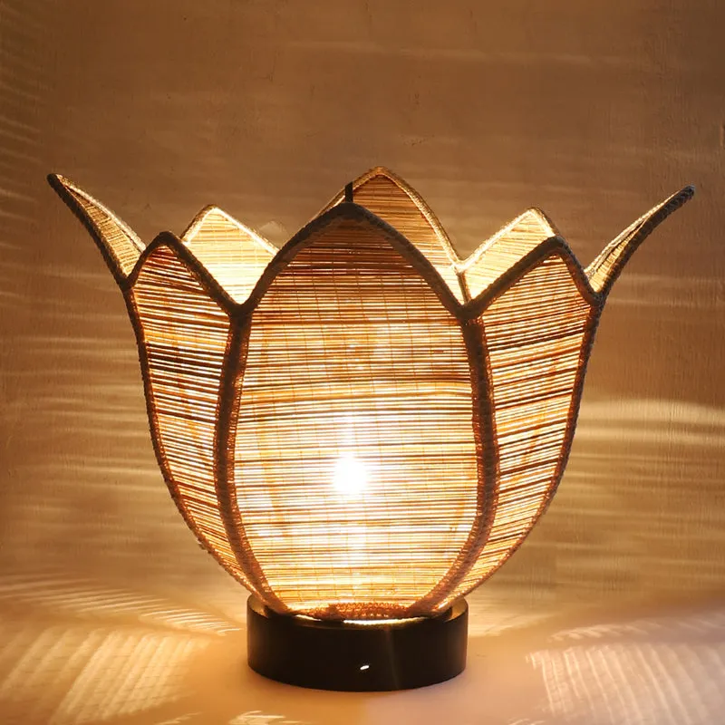 Naturae Bamboo Petal Curve Table Lamp - Beige media 5