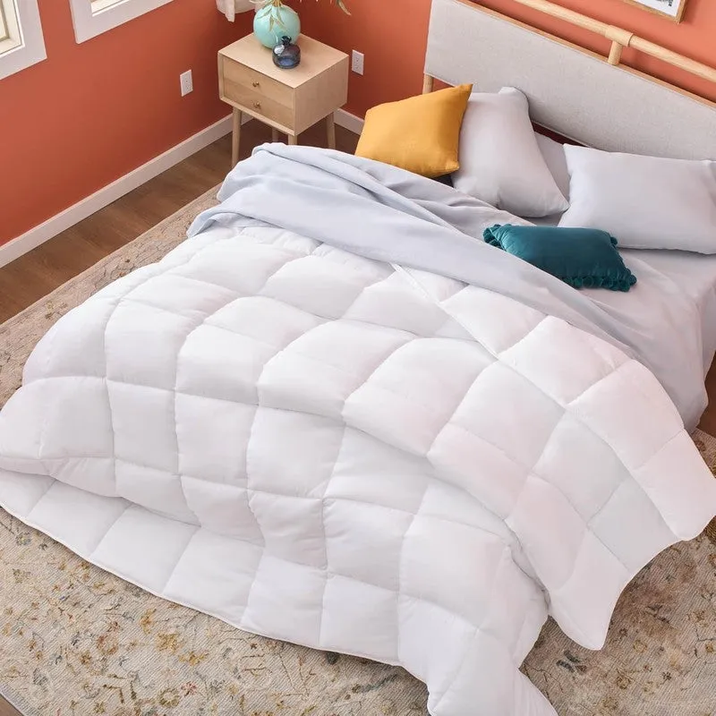 Montara Solid Comforter (White) 300 GSM media 3