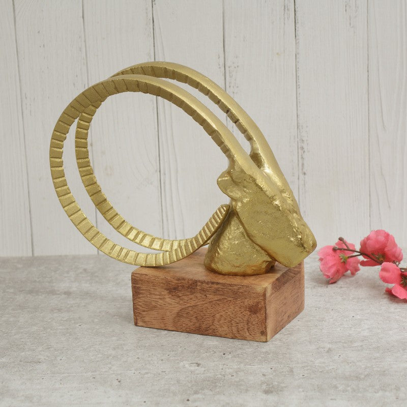 Deer Head Showpiece