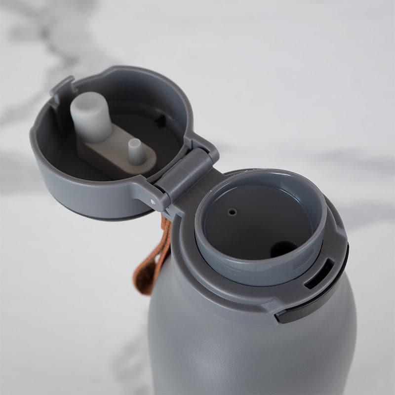 Juno Sip Hot & Cold Thermos Water Bottle (Black & Grey) - 750 mL media 4