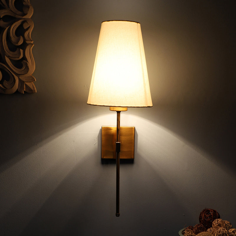 Joan Iron Wall Lamp - White
