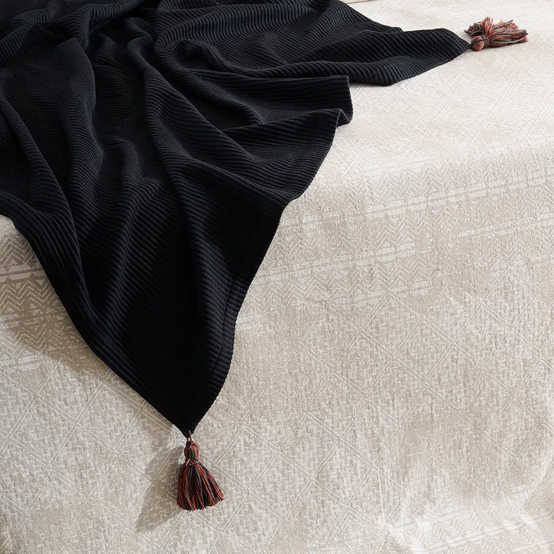 Nestlin Tassled Throw - Black & Multicolor media 3
