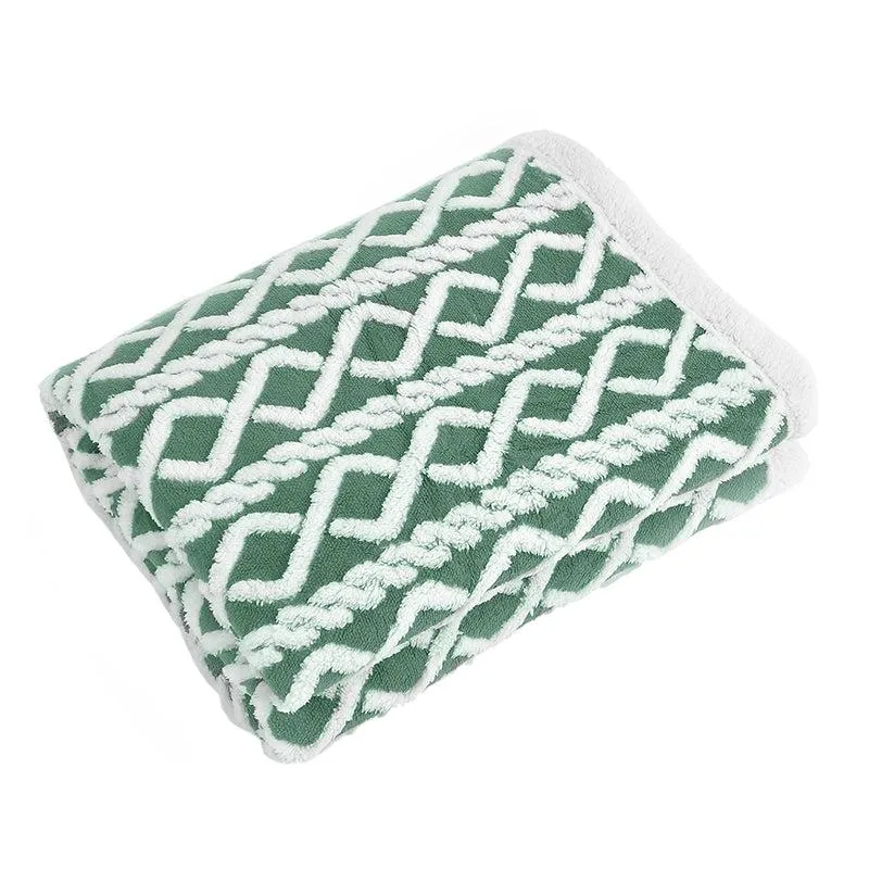 Oriella Geomatric Faux Fur Blanket (Green) - 210 GSM media 4