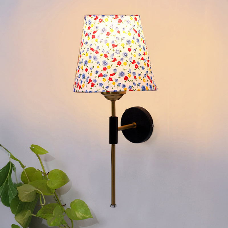 Beryll Tiny Fleur Steel & Cotton Wall Lamp