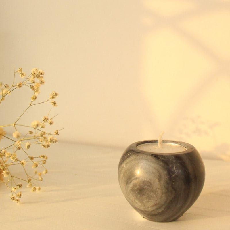 Yaniv Tealight Candle Holder media 4
