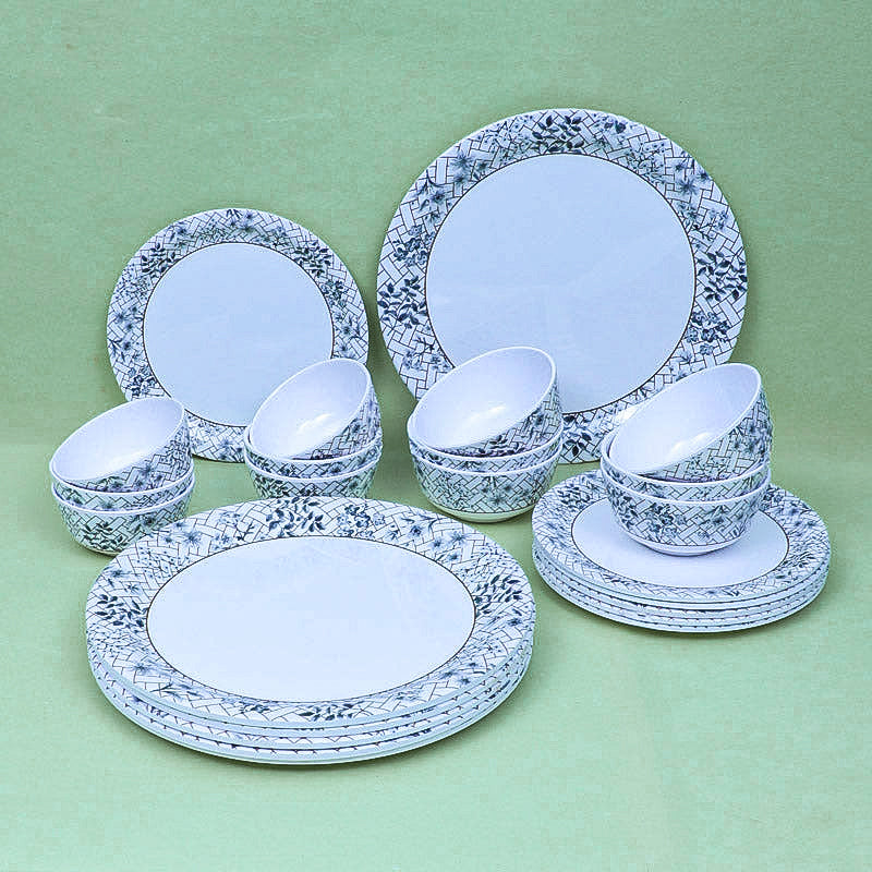 Twenty Four Piece Set