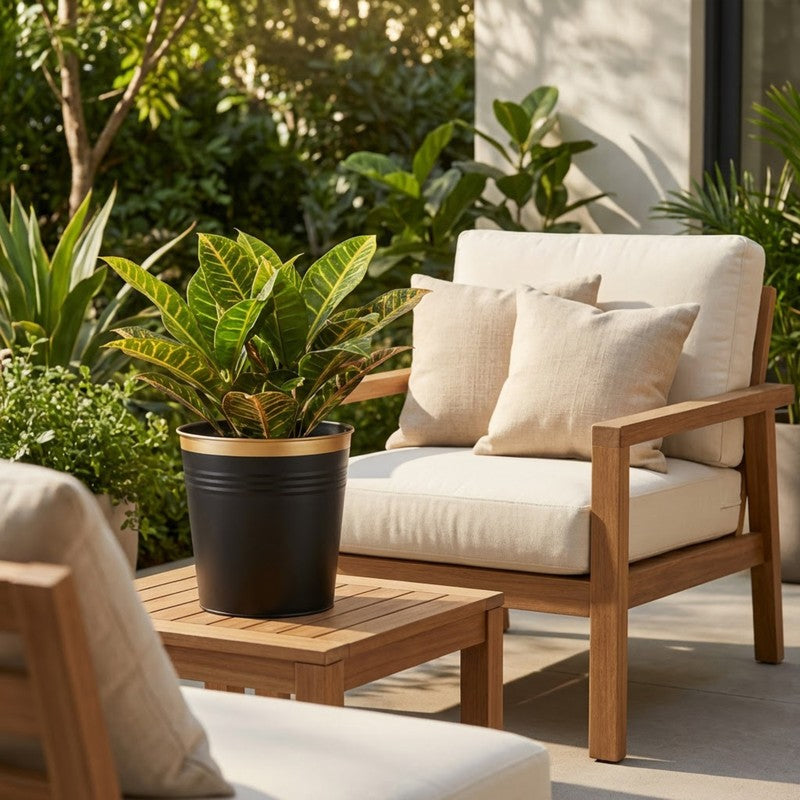 Leafora Iron Planter - Black media 7