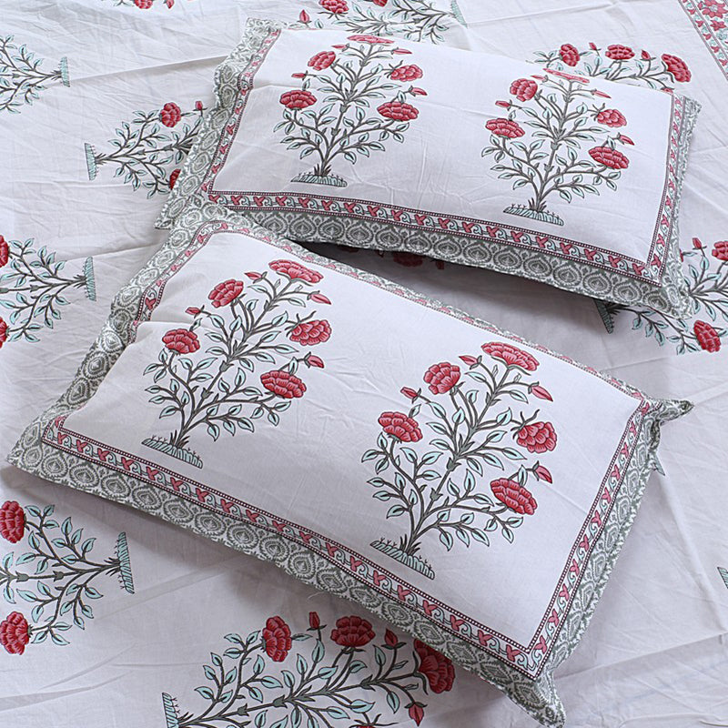 ShahiGuldaan Handblock Printed Cotton Bedsheet (Red) - 400 TC media 3