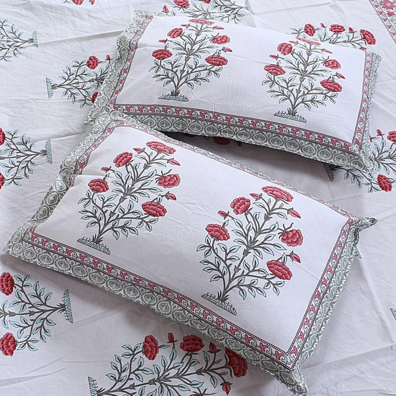 ShahiGuldaan Handblock Printed Cotton Bedsheet (Red) - 400 TC media 3