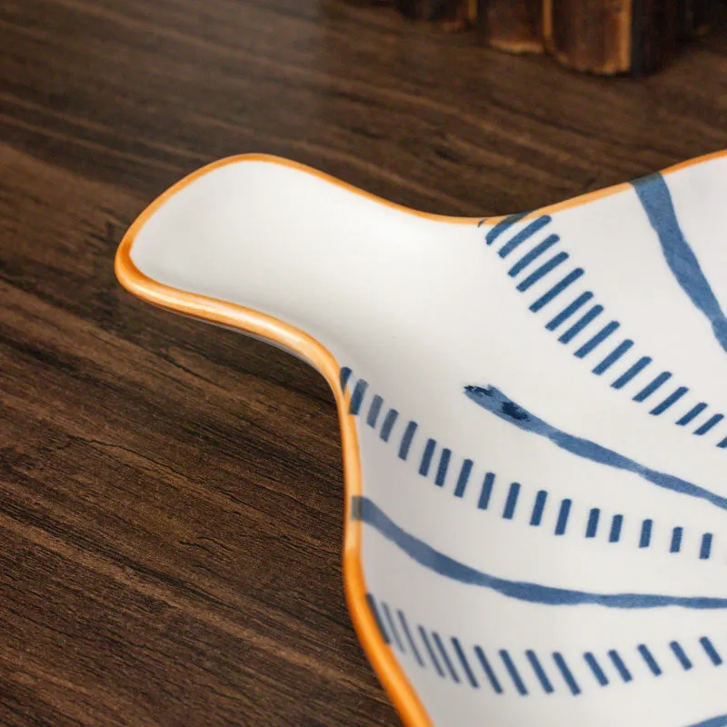 Shell Wave Porcelain Platter - Four Piece Set media 6