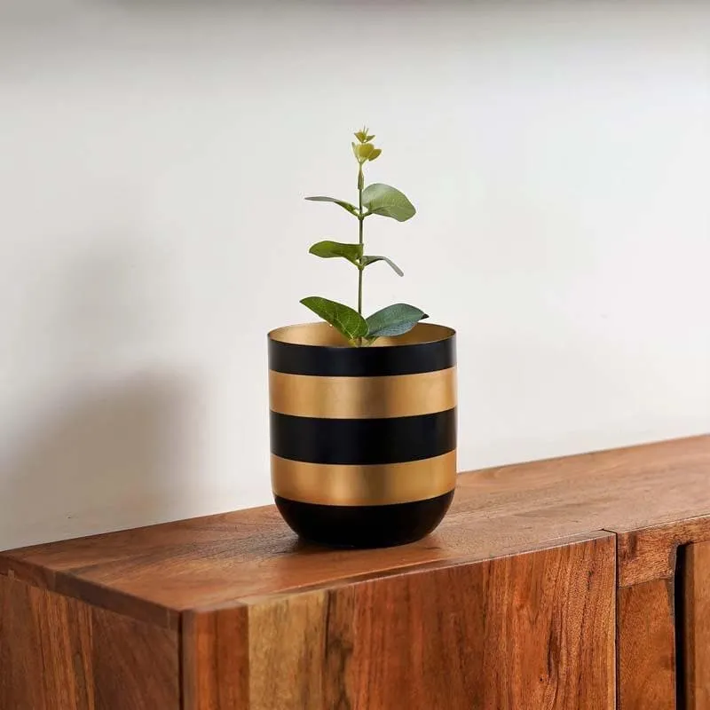Synchrona Ribbed Table Planter media 5