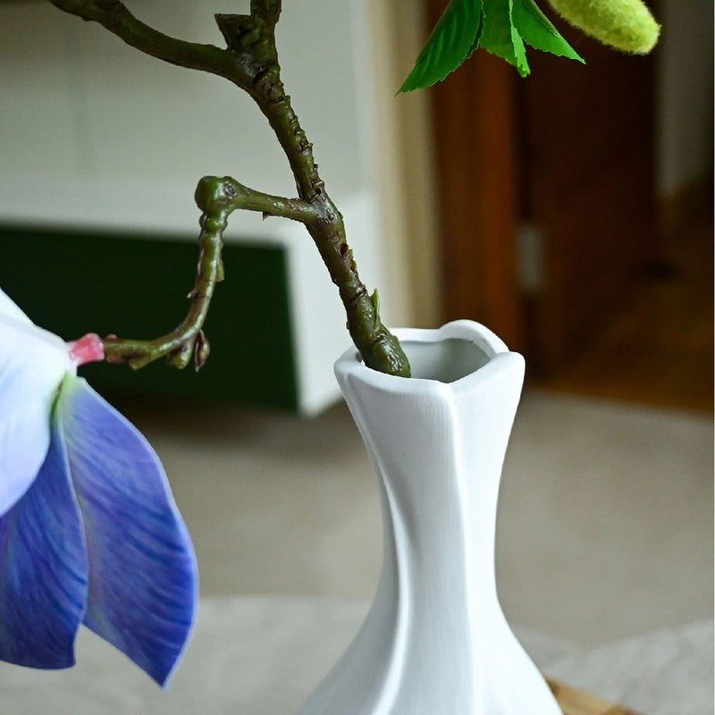 Celeste Curve Designer Ceremic Vase media 5
