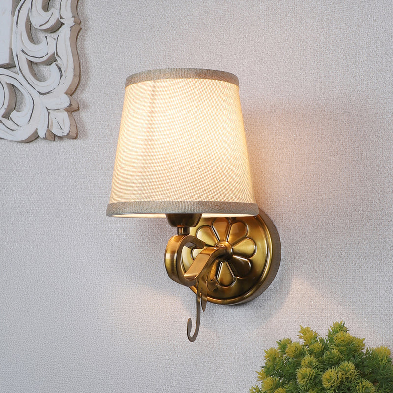 Maisa Iron Wall Lamp