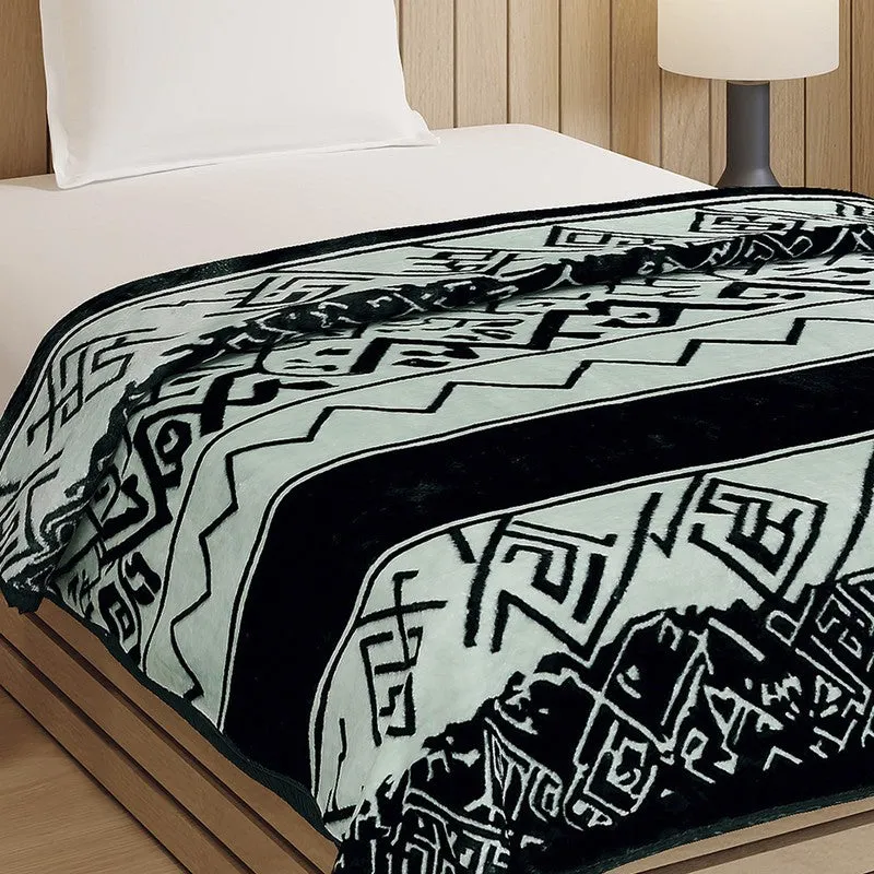 Monte Carlo Mystic Echo Blanket - 540 GSM media 3