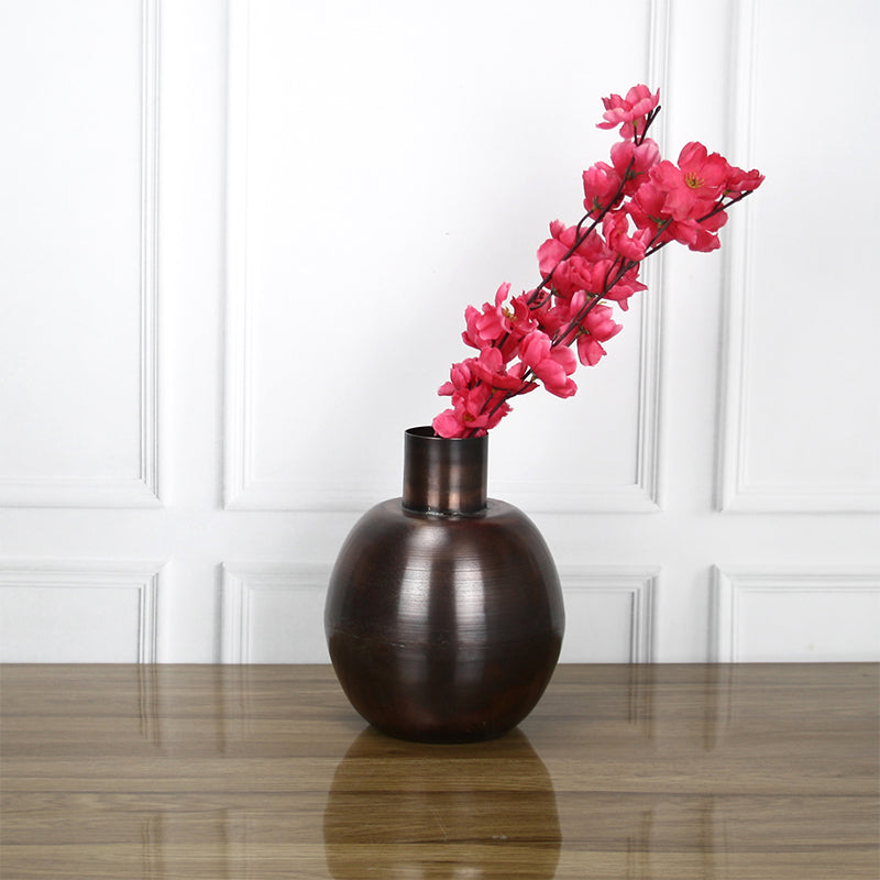 Recco Metal Vase