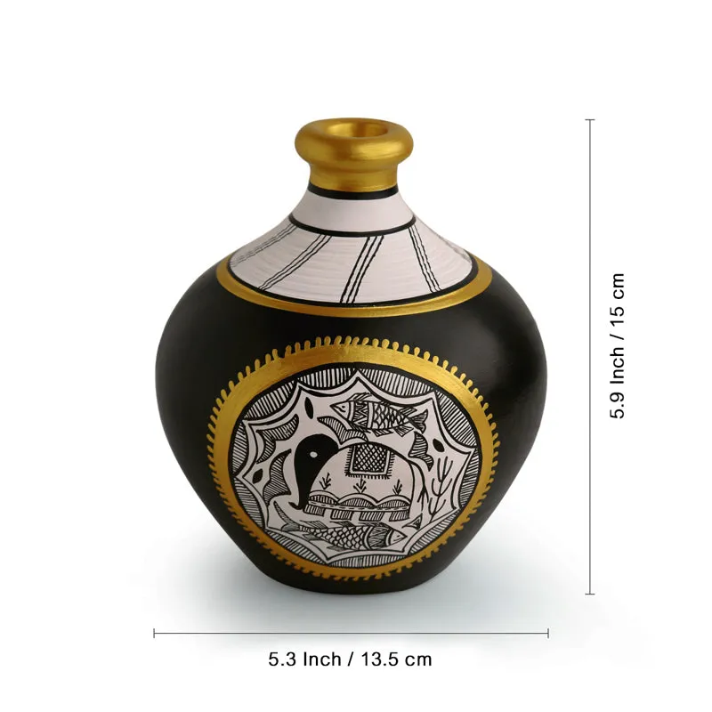 Nikara Handmade Madhubani Vase media 4