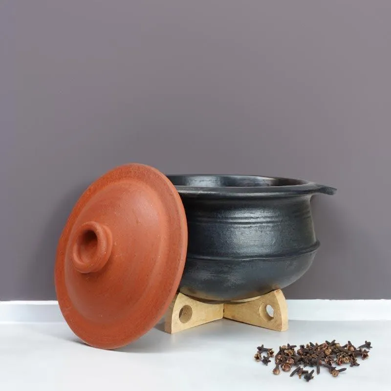 Denara Clay Pot With Lid Black 2000 mL / 8 Inches media 1