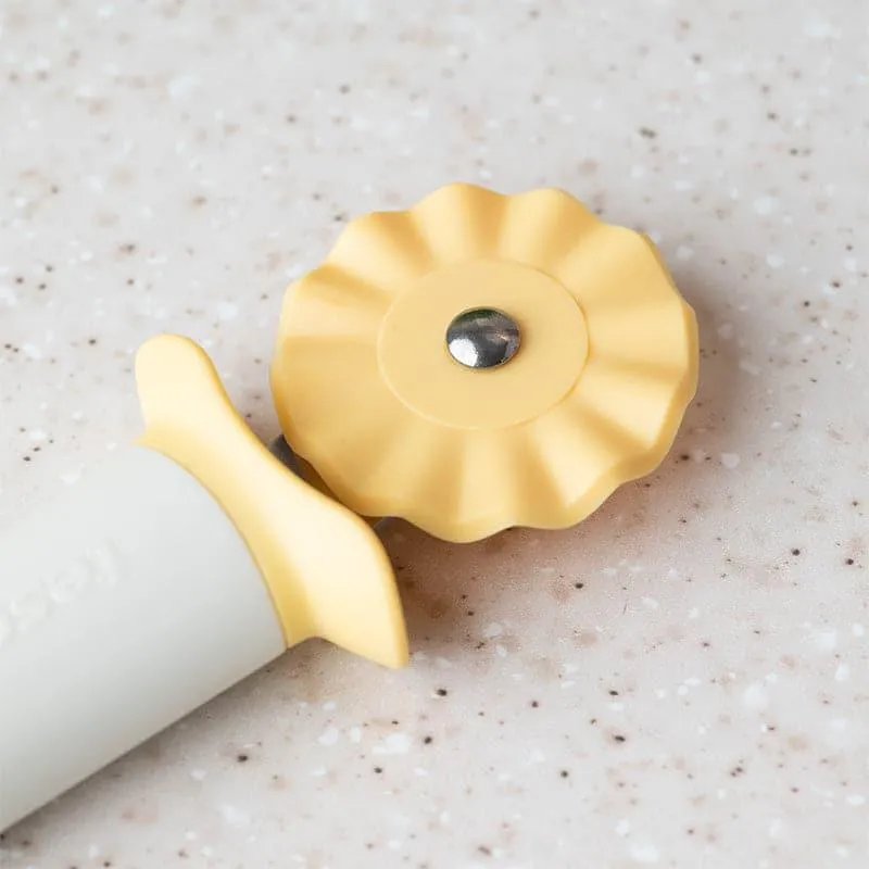 Ava Pastry Wheel media 5