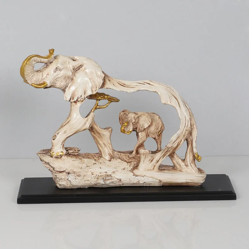 Tusker Fam Showpiece media 4