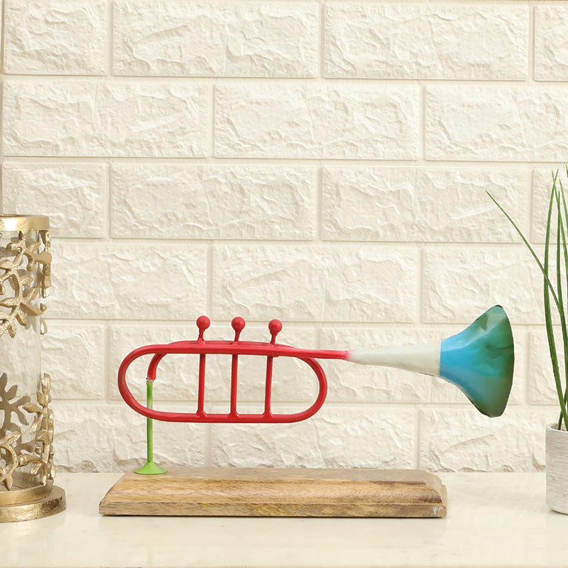 Trumpet Of Color Showpiece