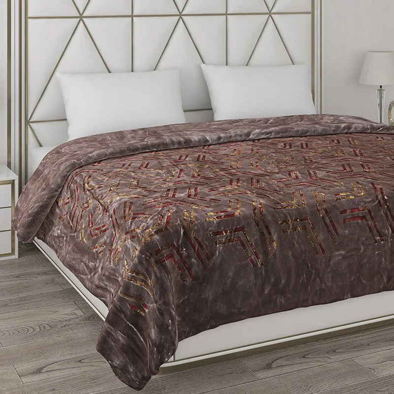 Monte Carlo Velvet Enchantment Reversible Blanket - 950 GSM media 5
