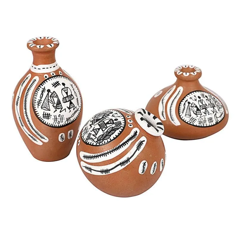 Maroa Tribal Terracotta Vase - Set Of Three media 3