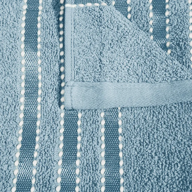 Micro Cotton LuxeDry Comfort Solid Bath Towel - Ice Blue media 7