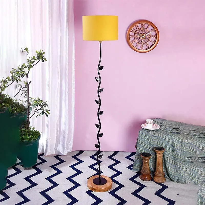 Light Trail Floor Lamp - Yellow media 3