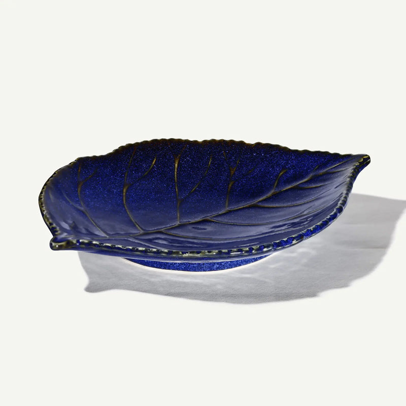 Givara Leaf Handmade Ceramic Platter media 3