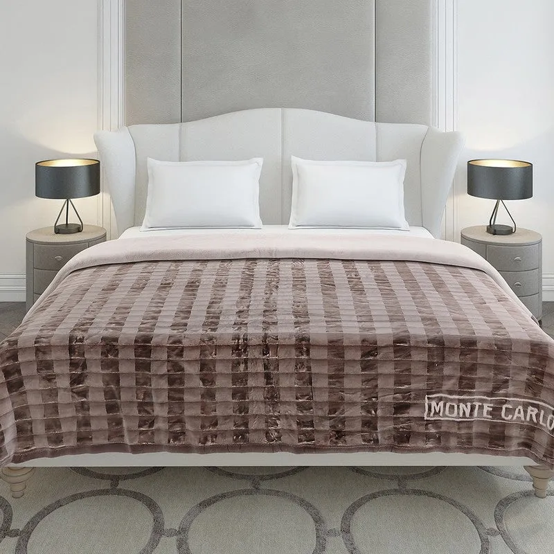 Monte Carlo Velvet Whisper Blanket (Brown) - 720 GSM media 3