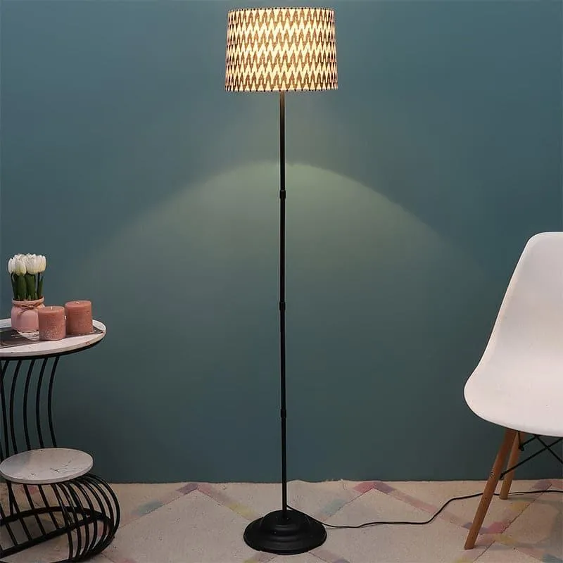 Chevronic Grido Floor Lamp media 3