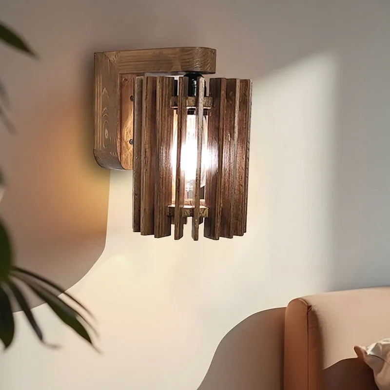 Oblis Wooden Wall Lamp media 1