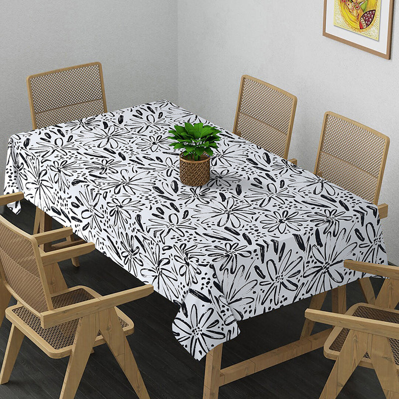 Uraan Table Cover