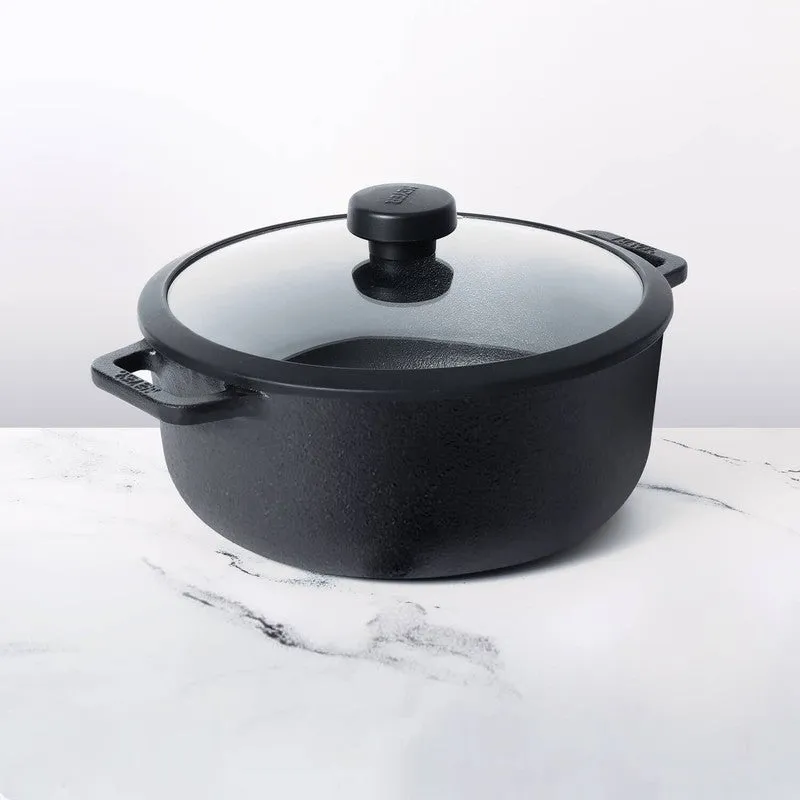 Meyer Cast Iron Cooking Pot with Lid - 4600 mL media 3