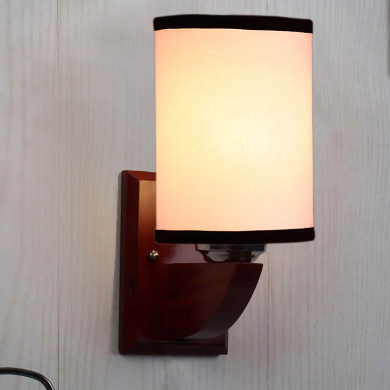 A La Mode Cylindrical Wooden Wall Lamp