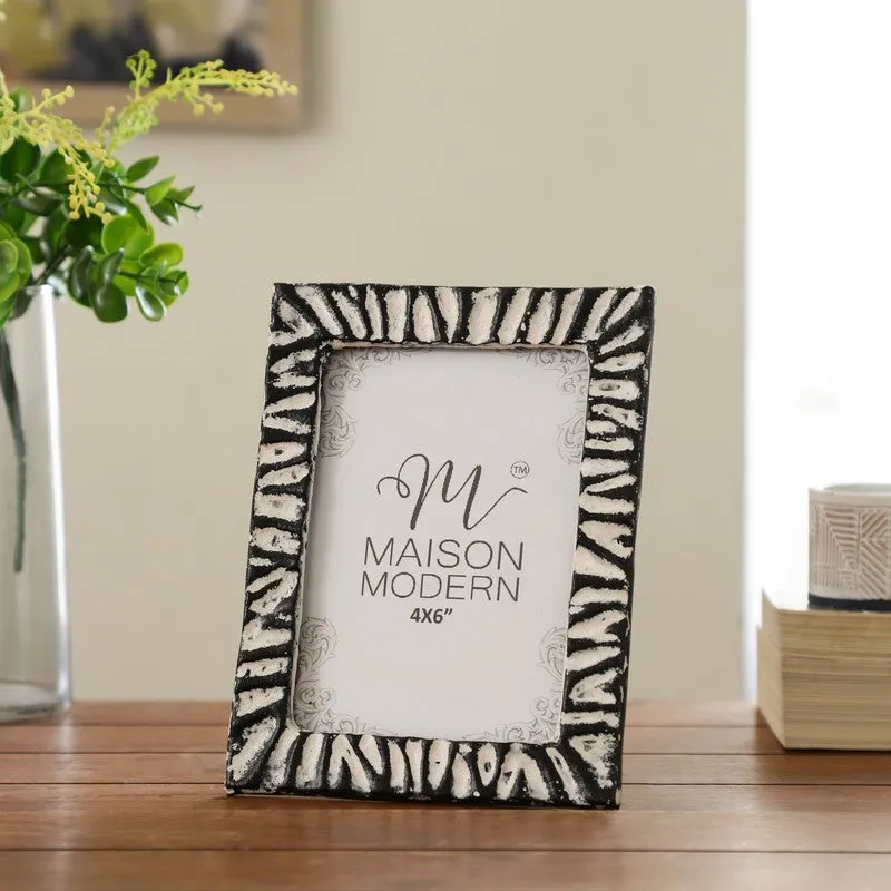 Frameora Aluminium & Glass Photo Frame - Black media 1