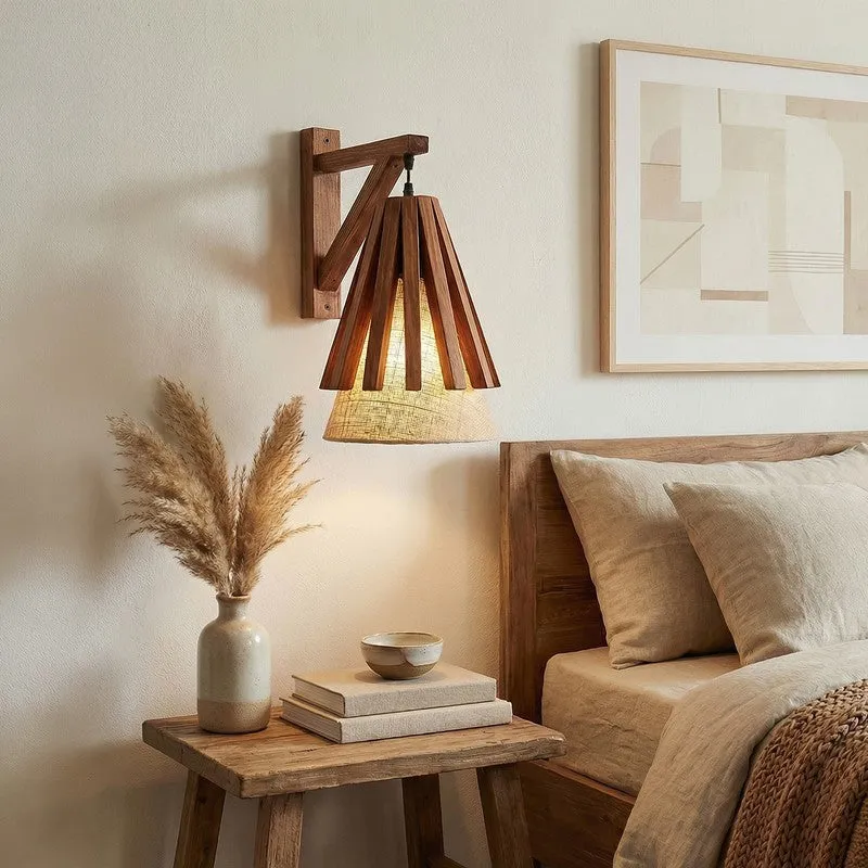 StripePulse Wooden Wall Lamp - Brown media 3
