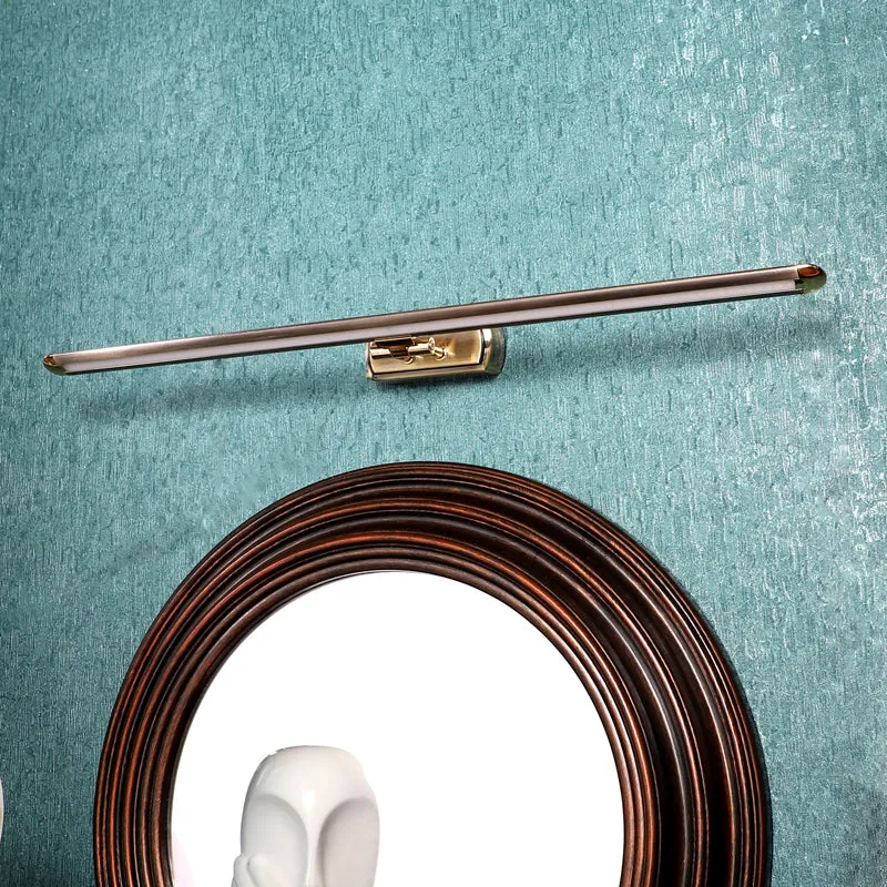 Koila Iron Wall Lamp media 3