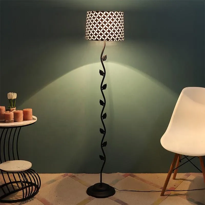Tatania Lianas Floor Lamp media 1