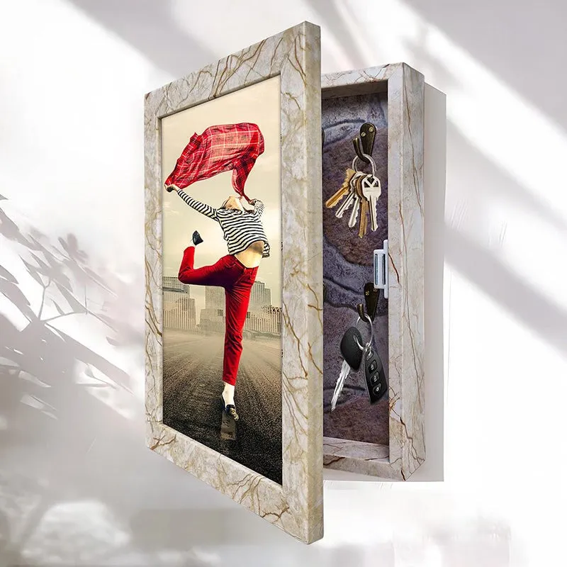 Dmitri Key Holder - White media 1