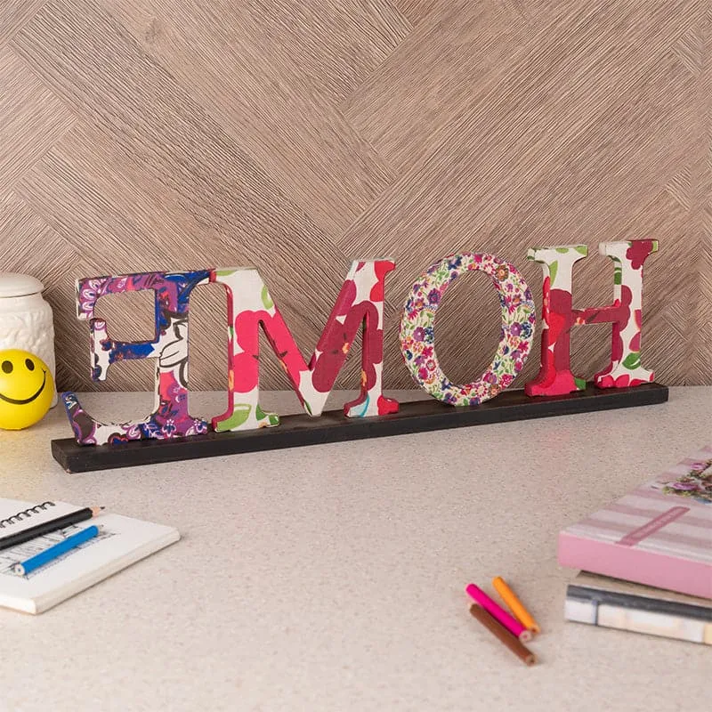 Home Typography Showpiece media 3