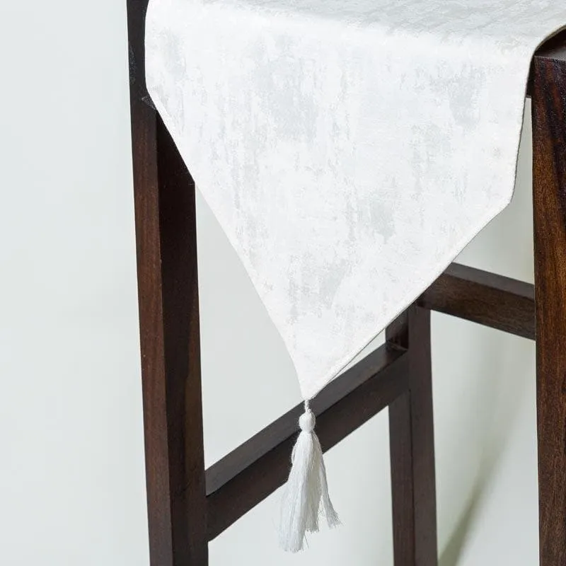 Ketty Jacquard Table Runner - White media 1