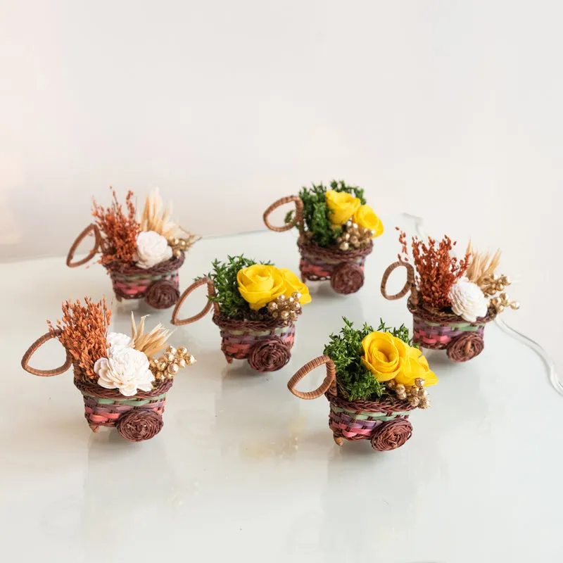 Tritona Dried Mini Floral Basket (Yellow) - Set Of Six media 1